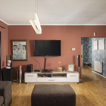 Valentino With Shared Pool Ližnjan
